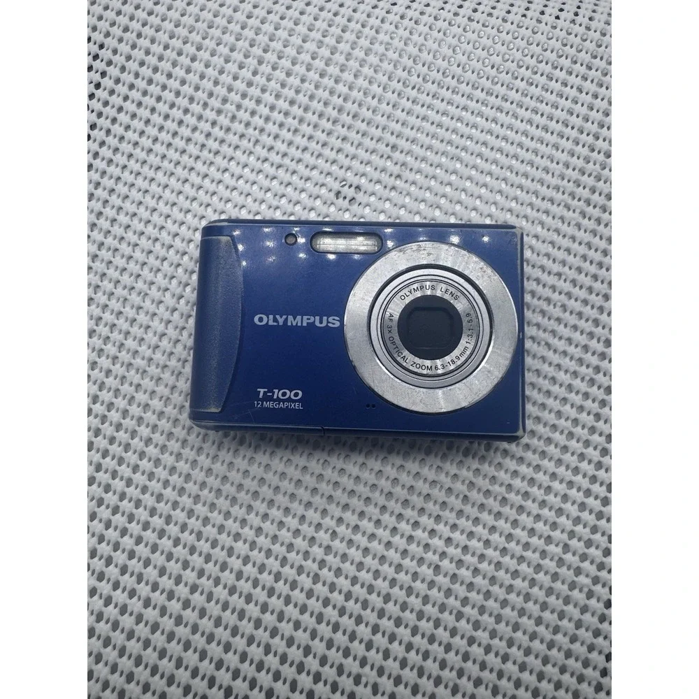 Olympus T-100 12MP Blue Digital Camera 3x Zoom Untested For Parts Repair